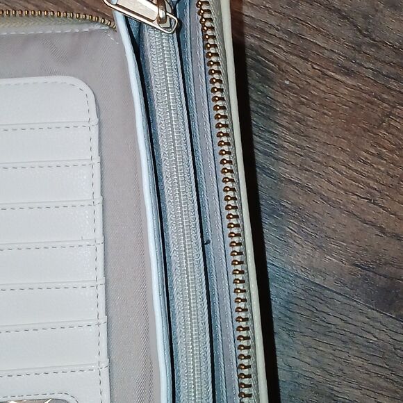 Thirty-One Wallet - Picture 7 of 7